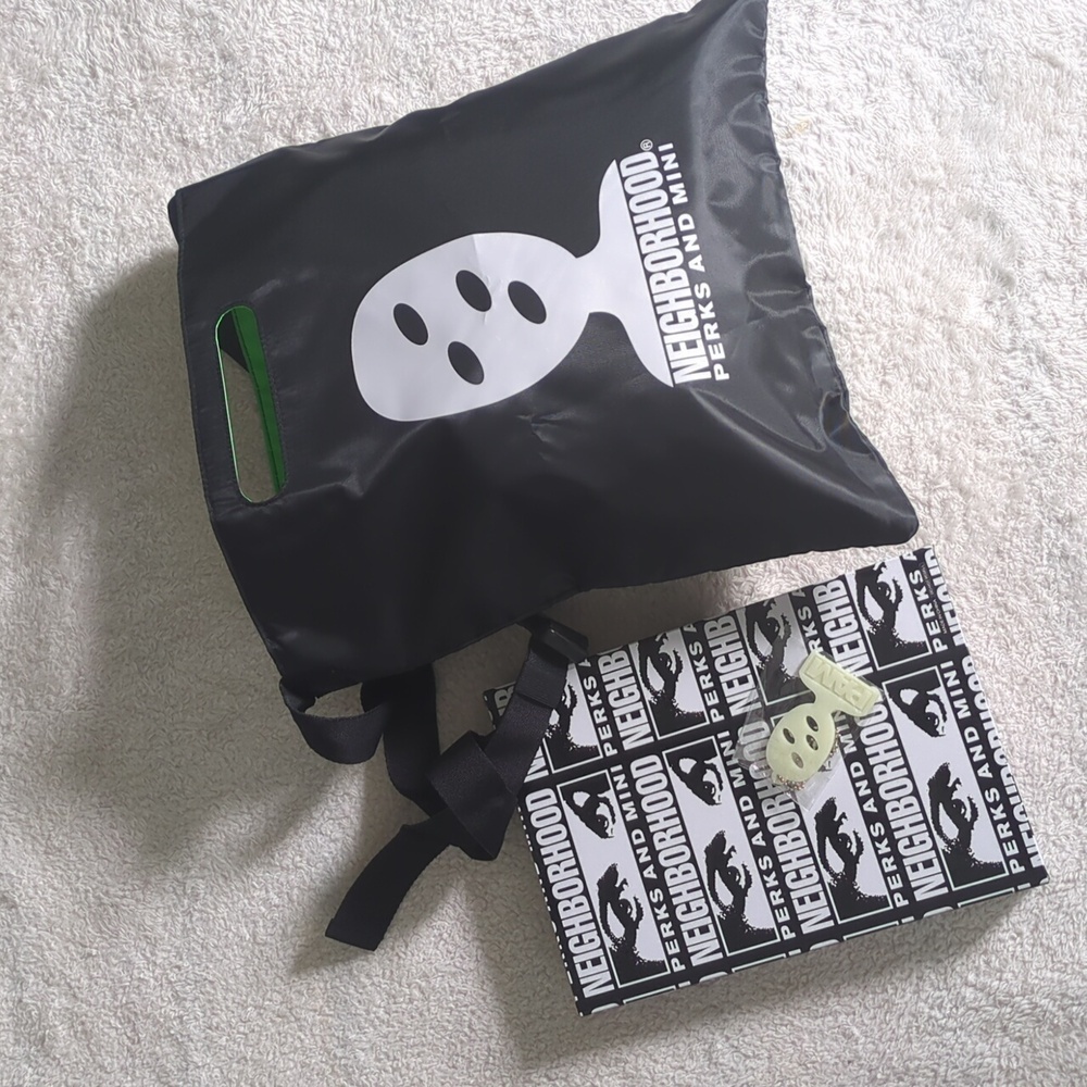 Boxed 🇯🇵 Neighborhood x Perks and Mini Bag - Picture 4 of 9
